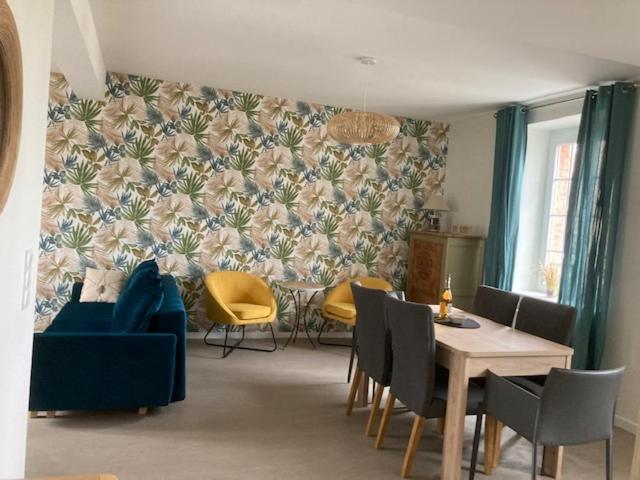 Apartamento les mots bleus-le dériveur Dinard Exterior foto