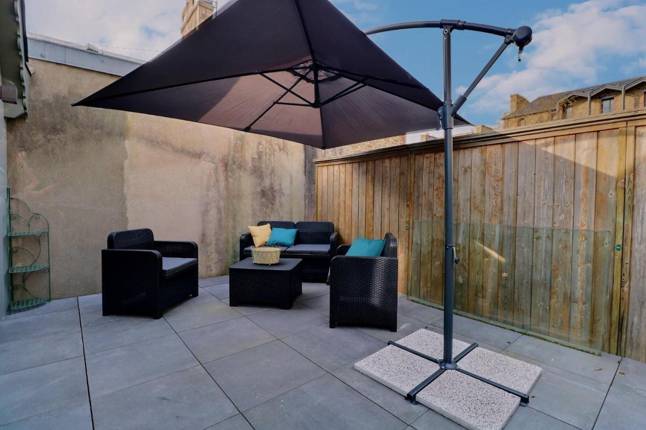 Apartamento les mots bleus-le dériveur Dinard Exterior foto
