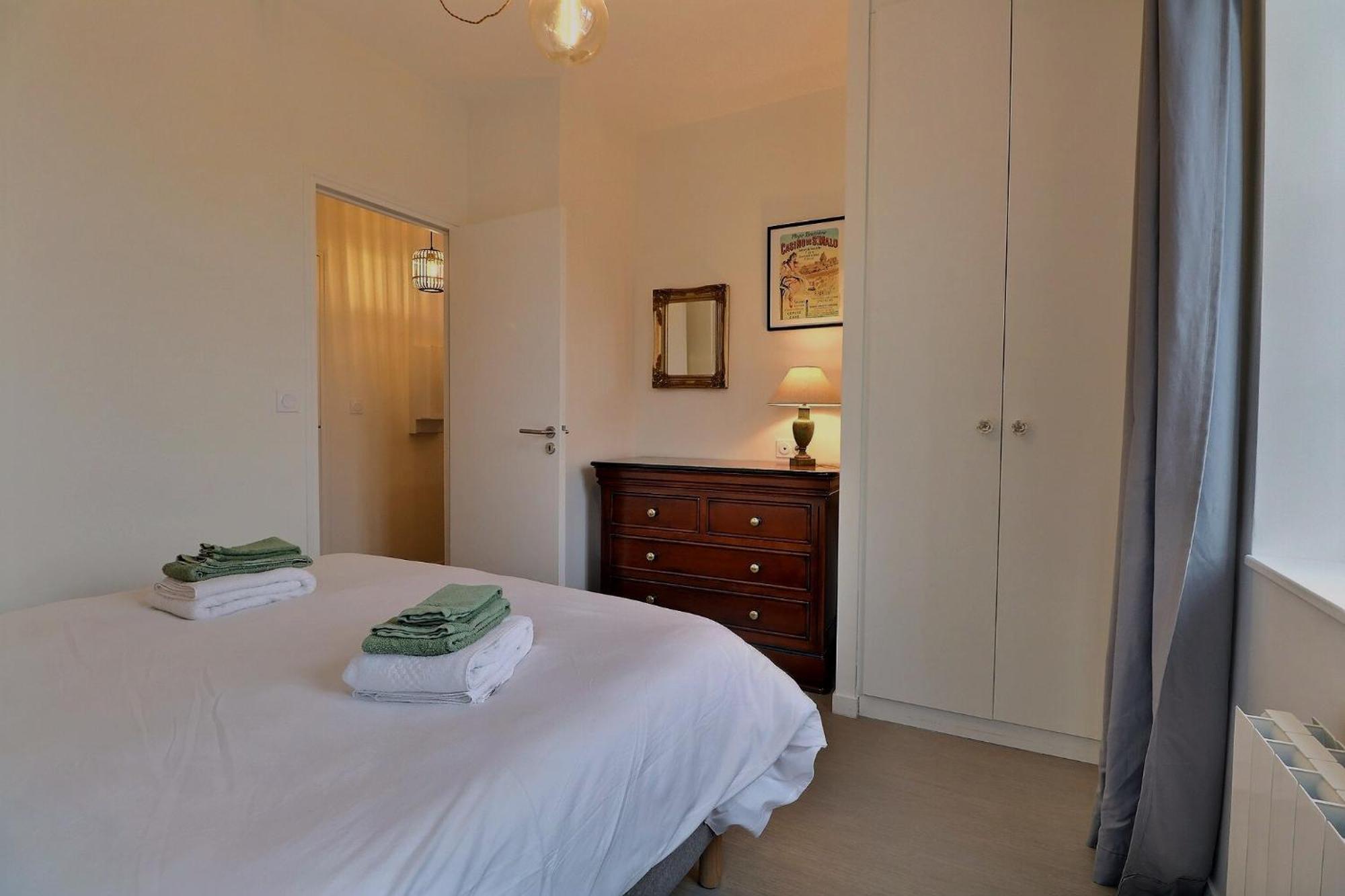 Apartamento les mots bleus-le dériveur Dinard Exterior foto